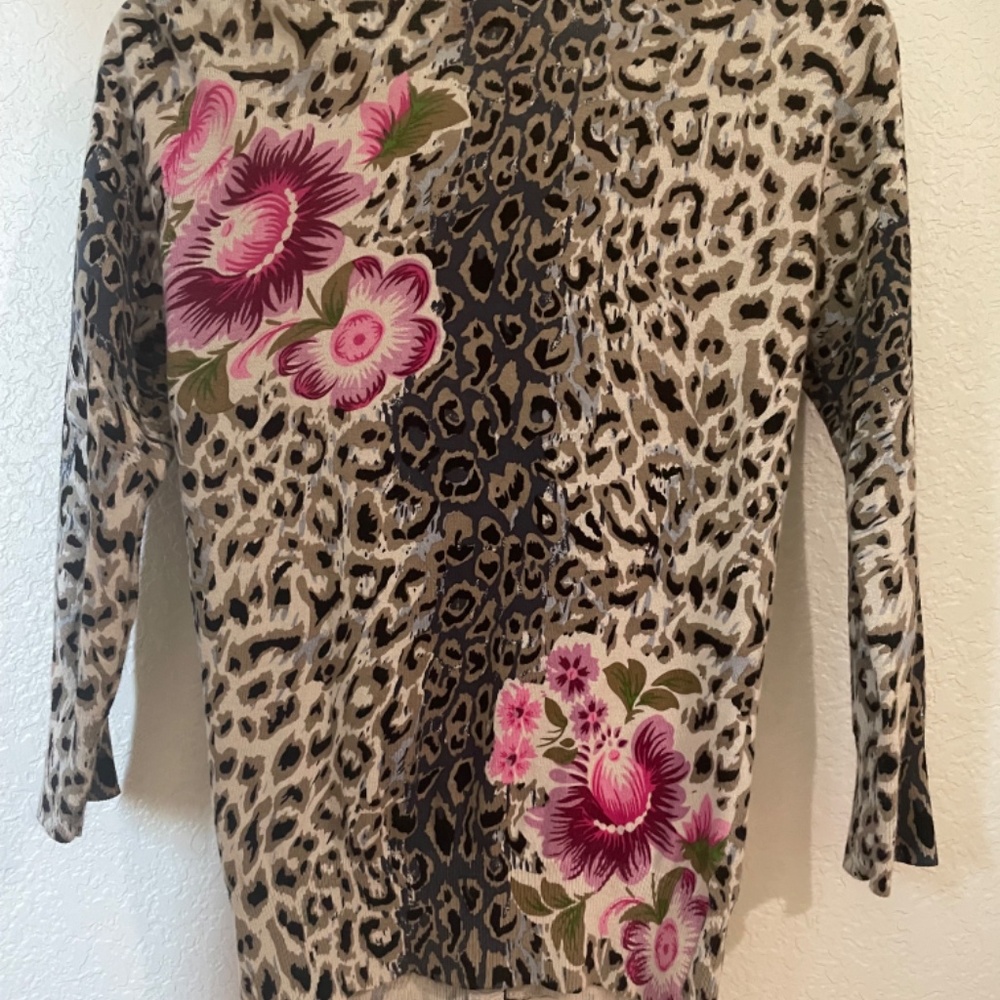 Cardigans - Picture 2 of 3